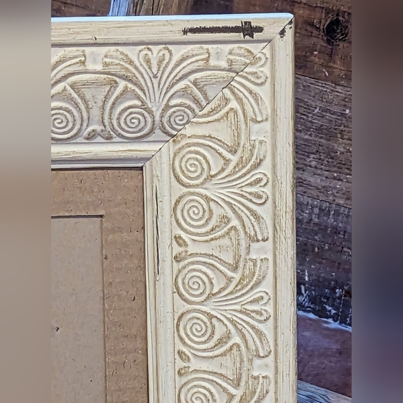 Antique White Color Distressed Metal Picture Frame - Picture 3 of 12